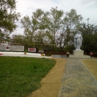Памятник воинам погибшим в ВОВ  с Изосимовка